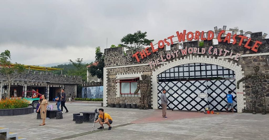 Foto The Lost World Castle